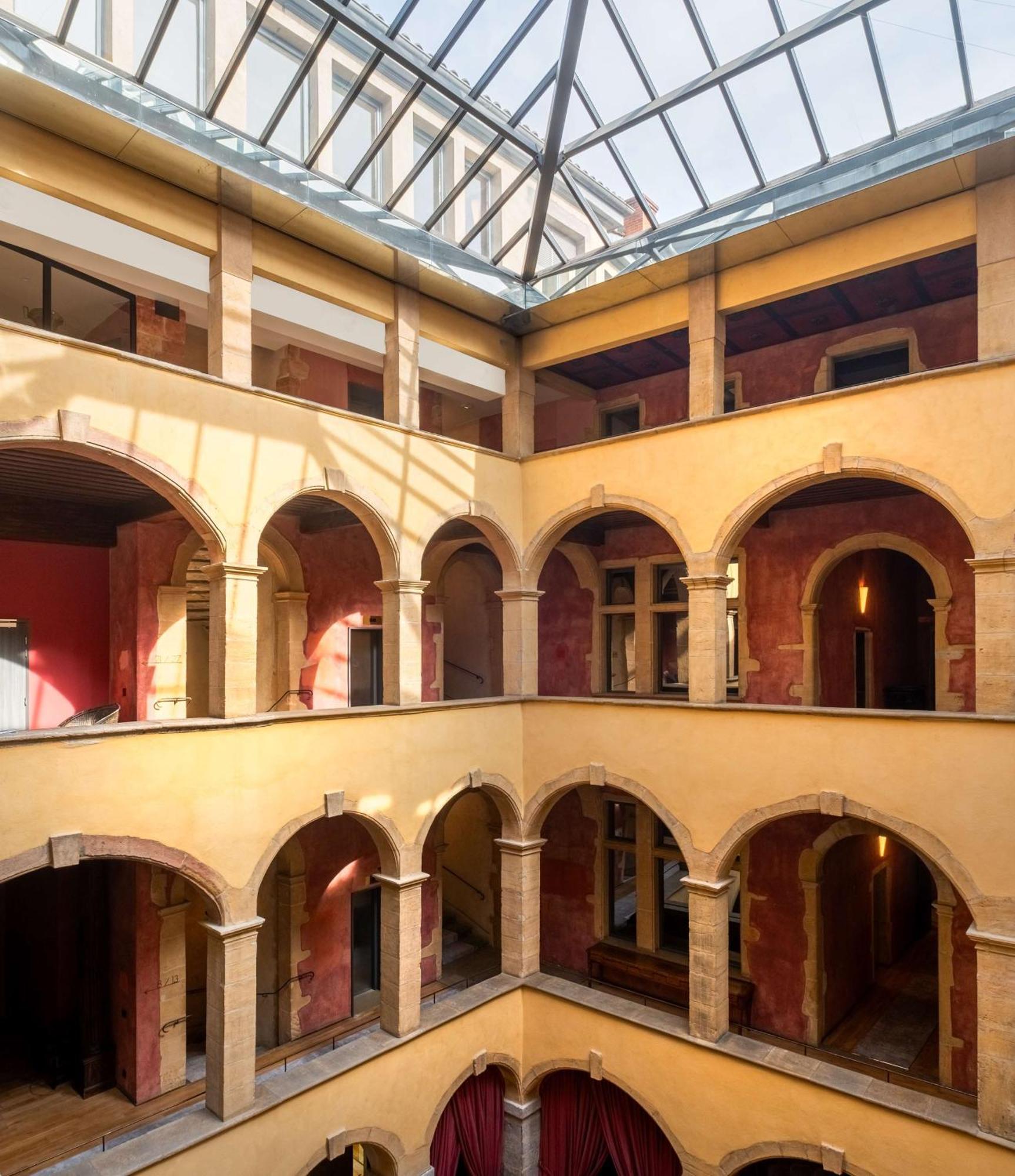 Cour Des Loges Lyon, A Radisson Collection Hotel Exteriör bild